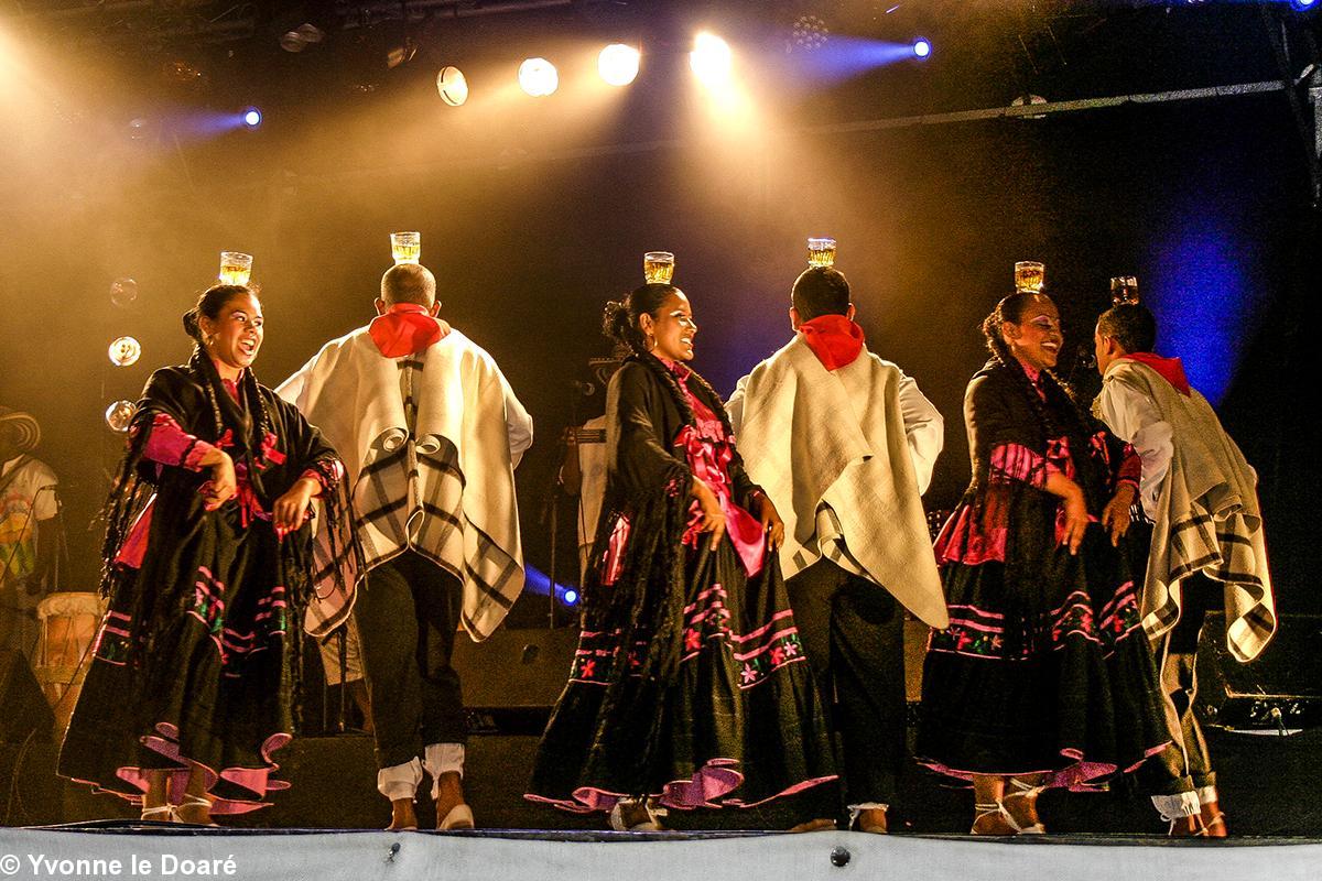 Danse avec les verres, du groupe 