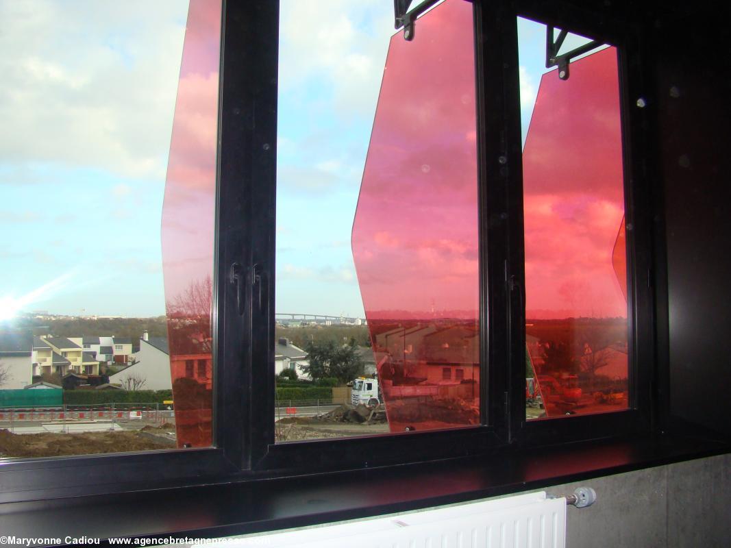 Le pont de Cheviré à l’horizon. Collège Anne de Bretagne. Saint-Herblain.