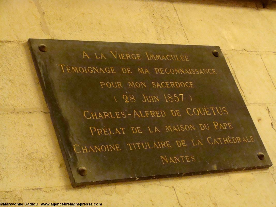 Plaque de Charles-Alfred de Couëtus. Chapelle de l'Immaculée. Nantes.