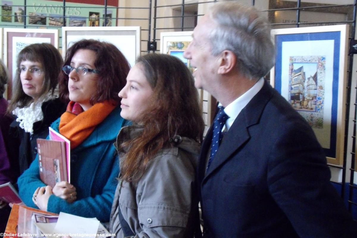 Concours d'enluminures Anne de retagne à Vannes : les deux Nantaises primées, Elsa Millet  et Marthe Rougieux et Gabriel Sauvet