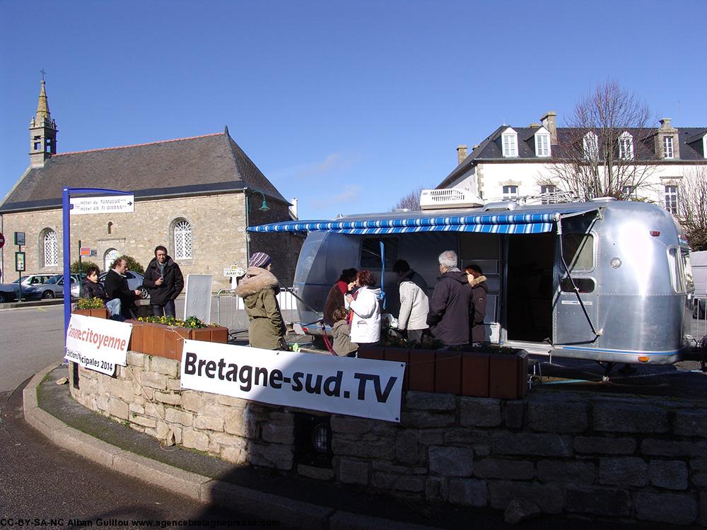 La caravane citoyenne à Carnac