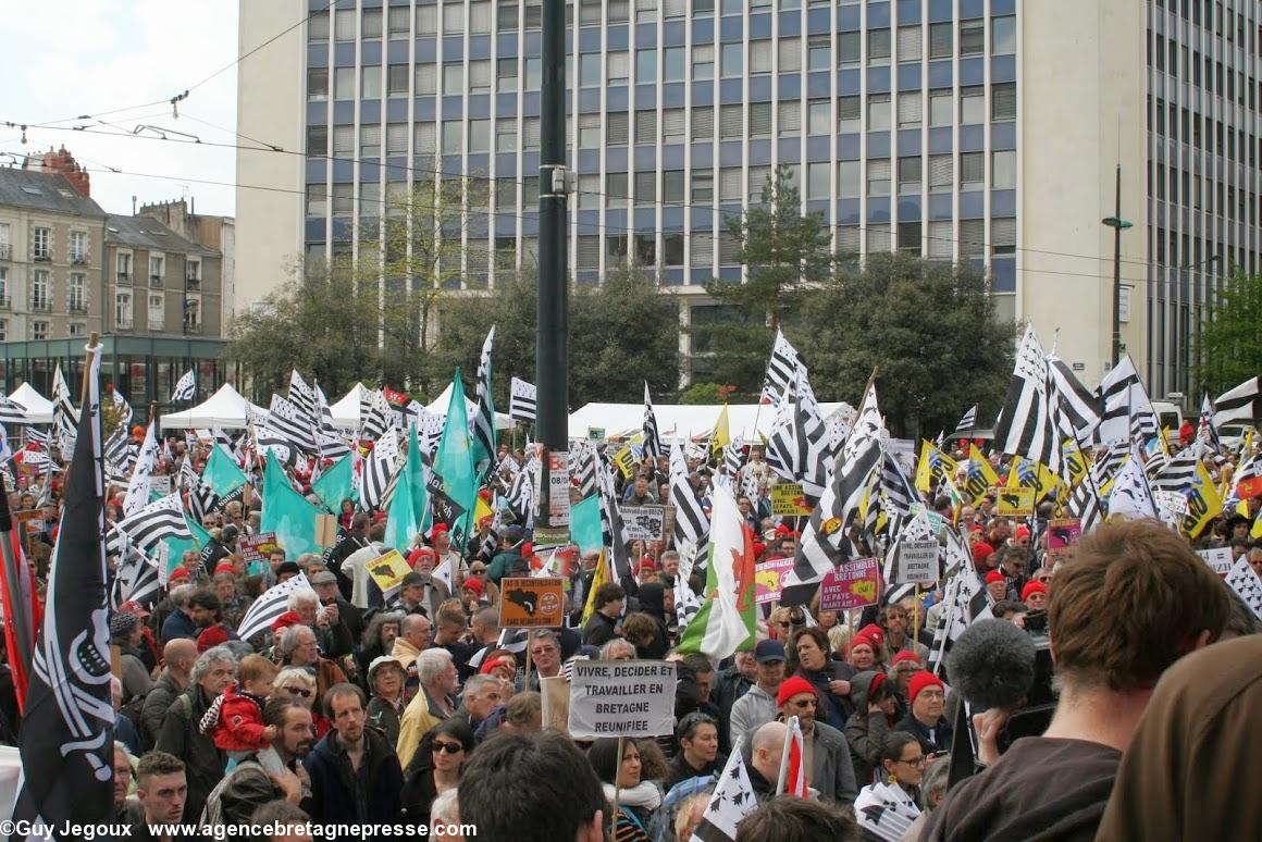 Nantes 19 avril 2014. Manifestation historique pour la réunification de la Bretagne. Avant le départ.