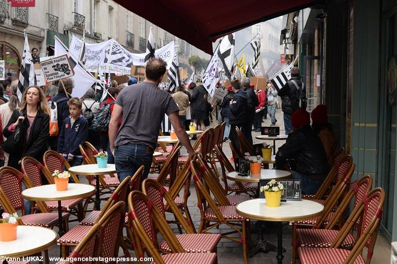 Nantes, 19 avril 2014, manifestation. Scène de rue.