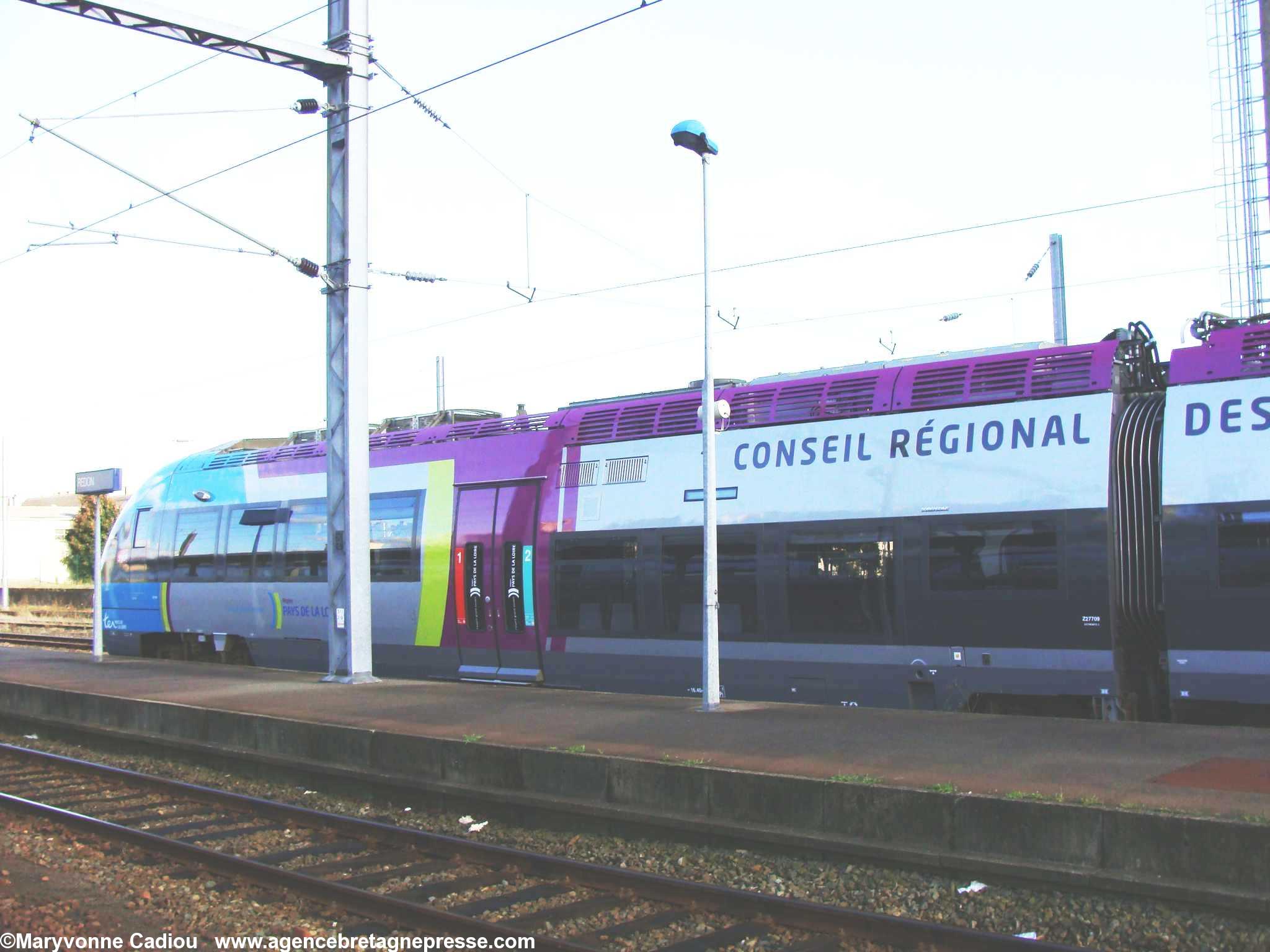 TER Pays de Loire 2009 en gare de Redon.