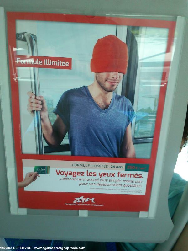 photo prise sur la L4 de la TAN (transports de l'agglomération nantaise) le 13 juin 2014, veille du grand pique-nique des Bonnets Rouges devant les Préfectures de bretagne