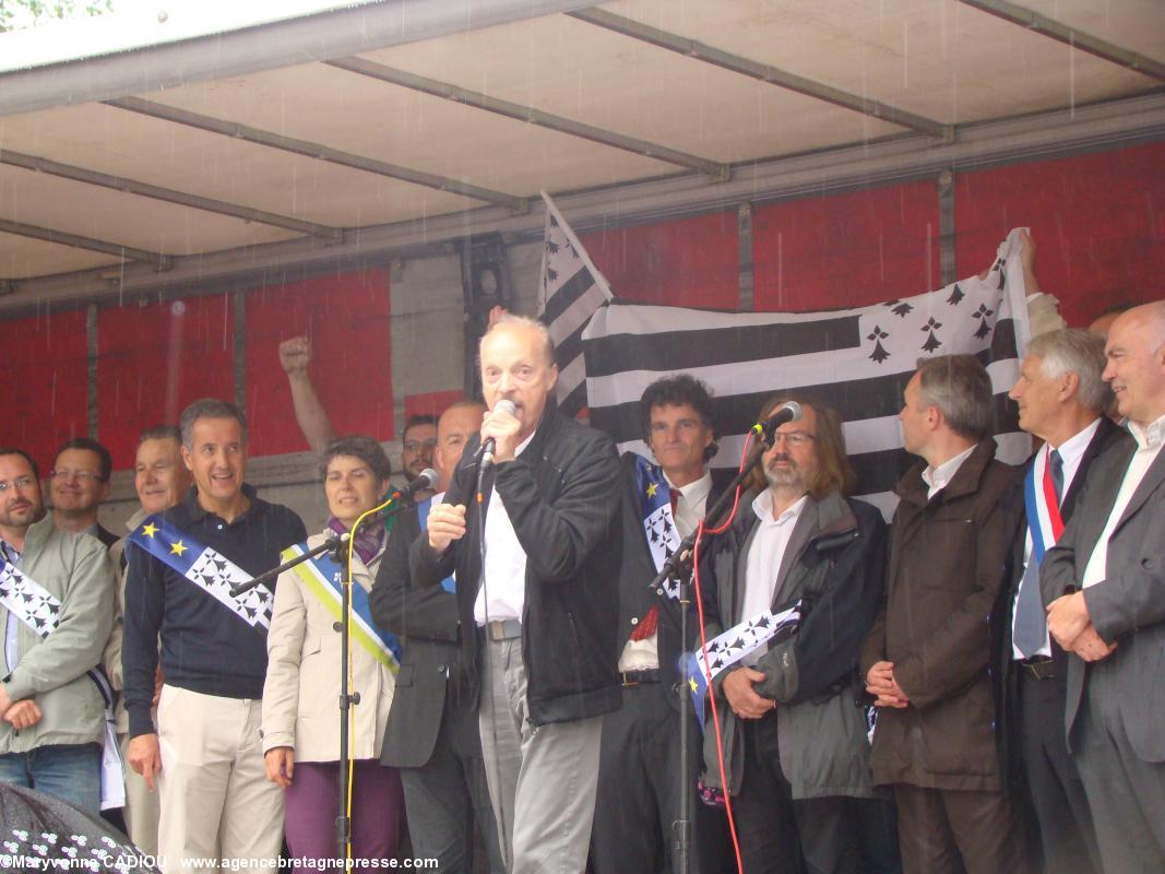 Nantes - manifestation pour la réunification - 28 juin 2014. Alan Stivell : 