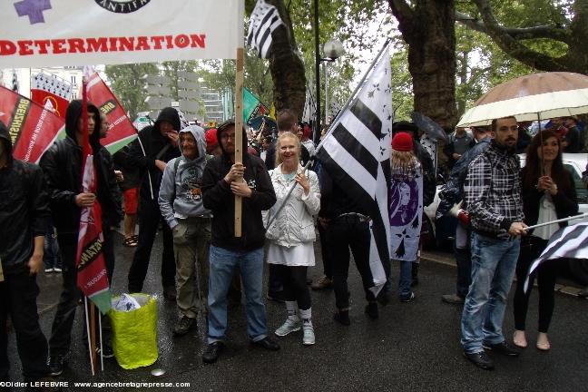 Nantes - manifestation pour la réunification - 28 juin 2014. Gwenn ar Born, la chanteuse