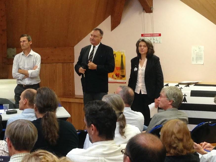 Conférence-débat à Quimper sur la Réunification de la Bretagne. (Photo Didier Tocquet).