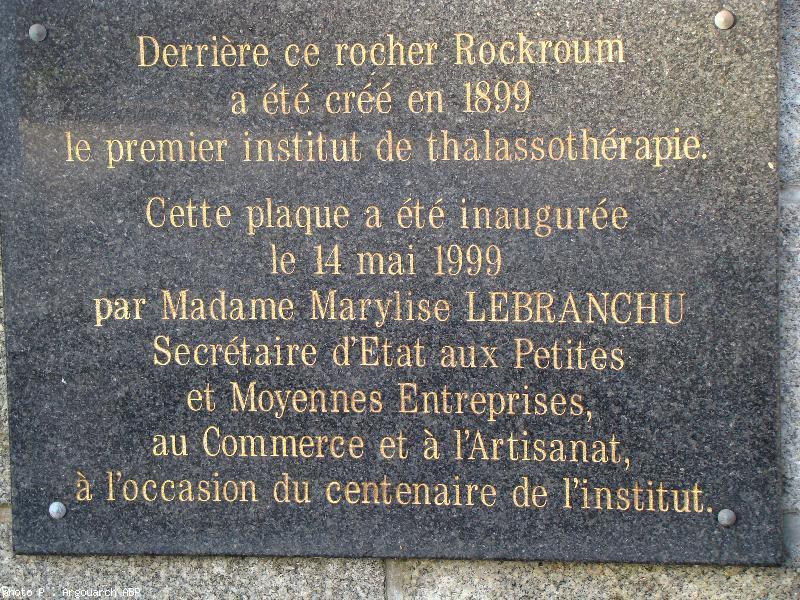 la plaque à Roscoff