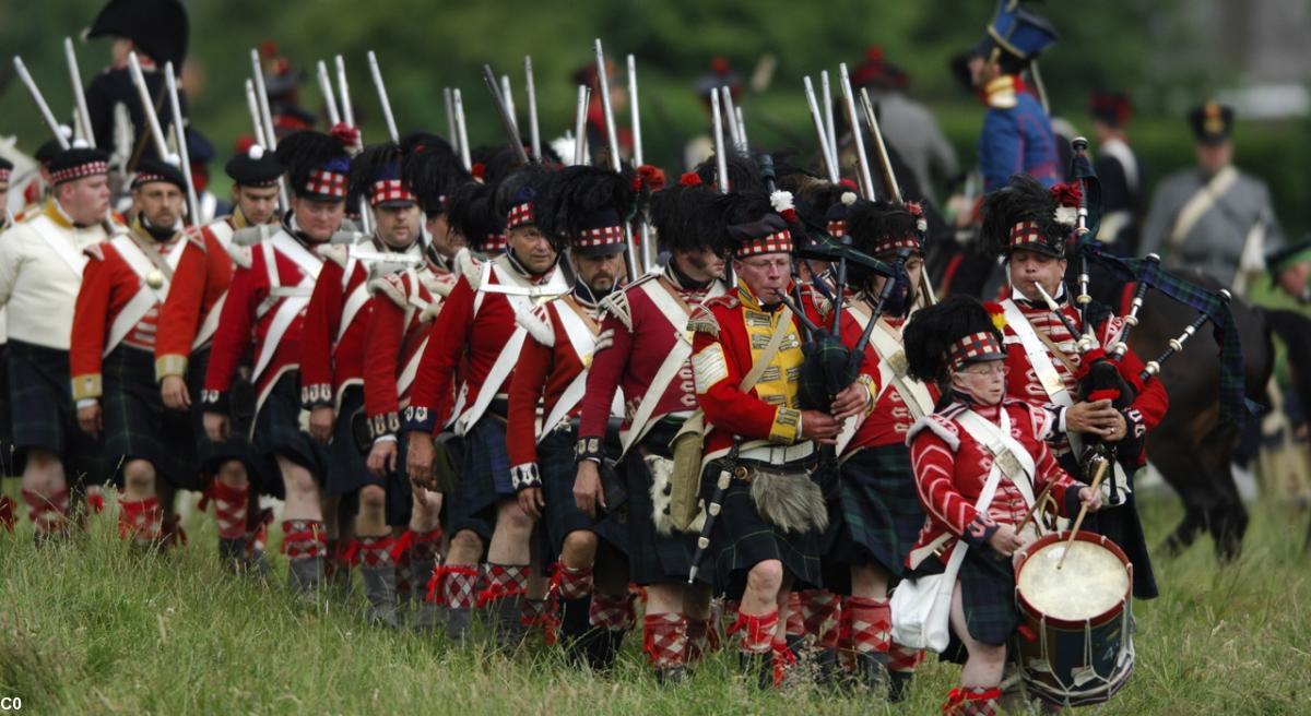 Des troupes écossaises lors de la reconstitution de la bataille de Waterloo en 2015.