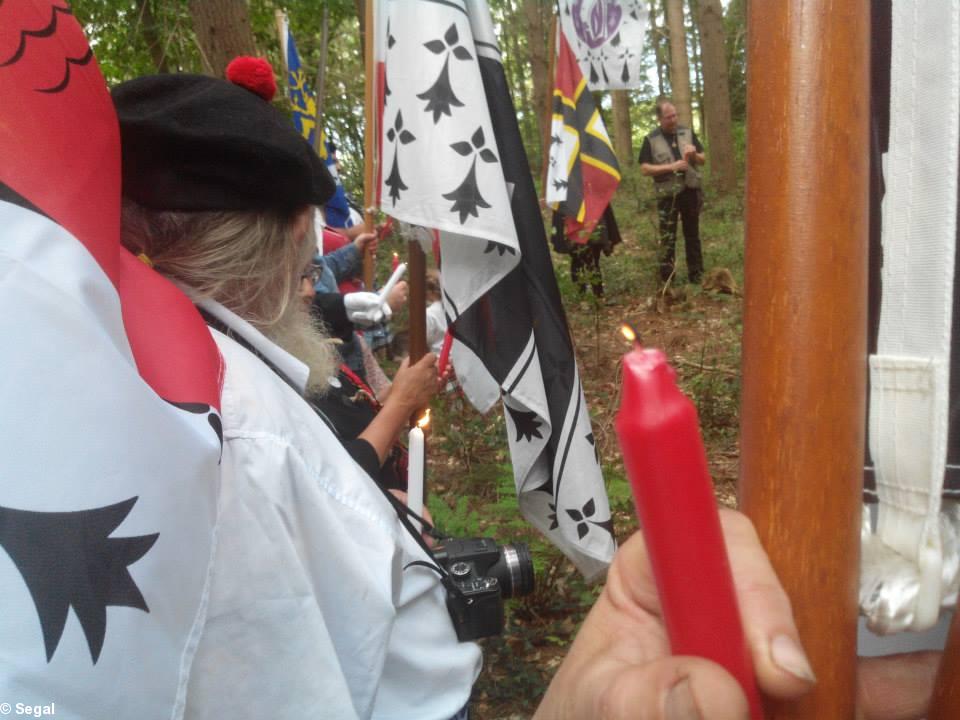 Le 1er aout 2015, dans la forêt de Trans, entre le camp viking et le camp breton!