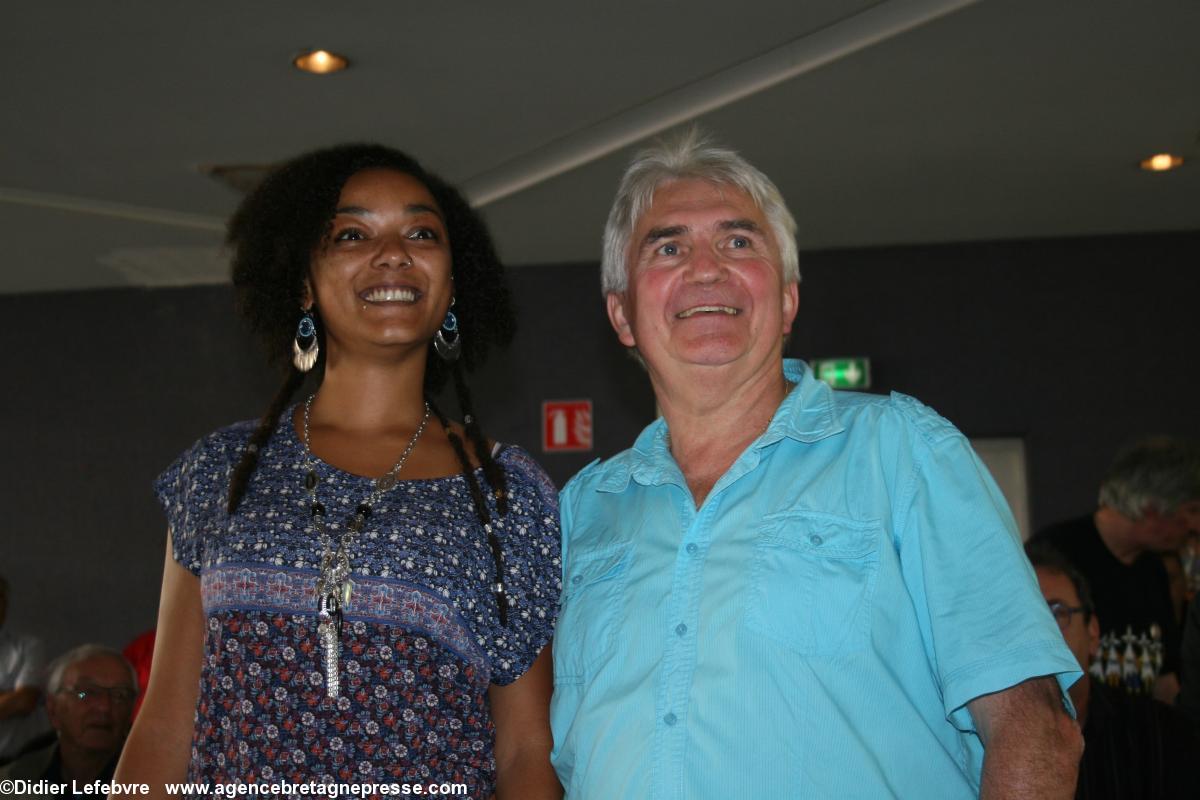 Régionales en 44 : Anne-Claire Quiviger et Gilles Denigot en campagne à Nantes pour les régionales