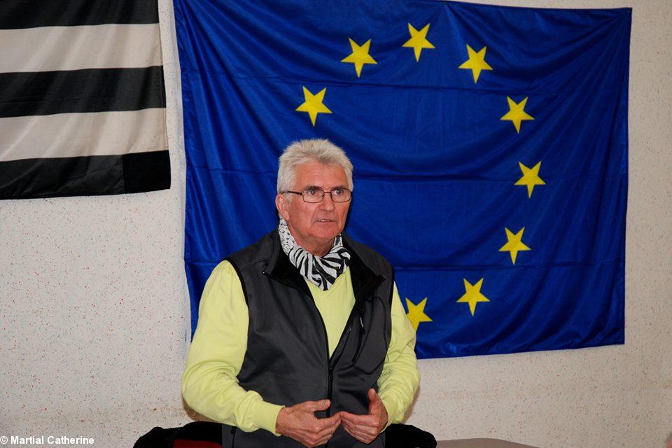 Gilles Denigot, Breton et Européen (ici à Blain)