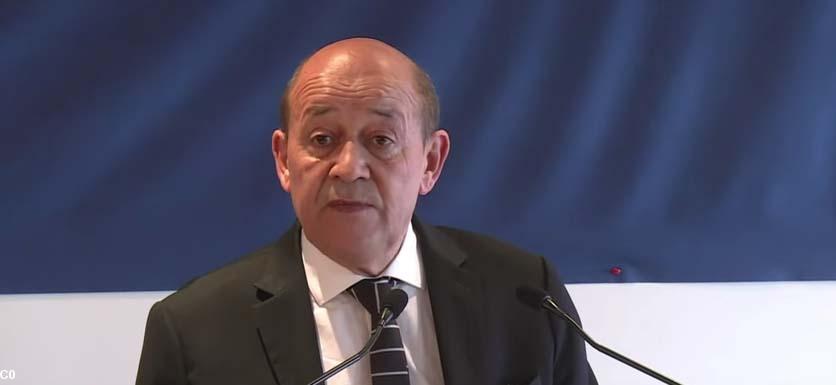 Jean-Yves Le Drian lors de sa déclaration de candidature