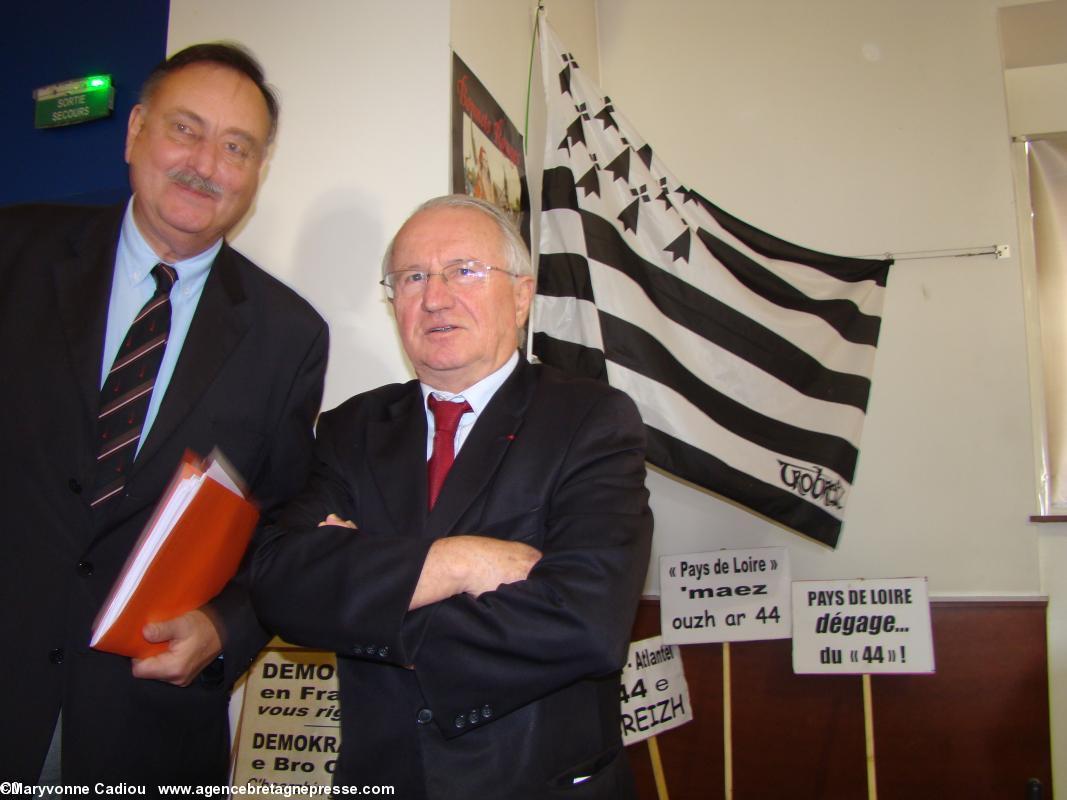 Jean-François Le Bihan président de Bretagne Réunie, en compagnie de Patrick Mareschal, vice-président (photo d'archive : prise le 1er décembre 2013 par Maryvonne Cadiou)