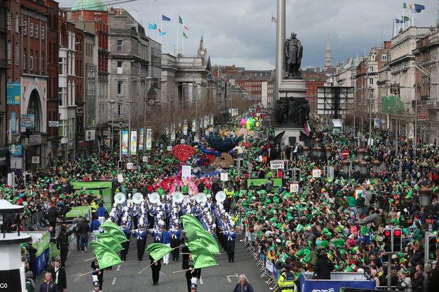 La grande parade de la St Patrick en 2015 à Dublin.