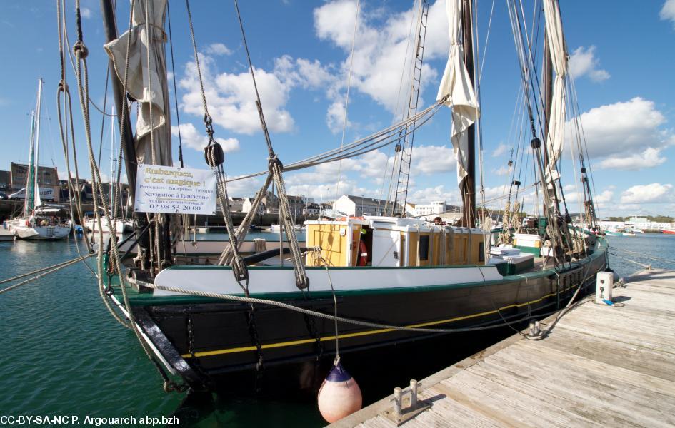 Le Corentin à quai à Concarneau