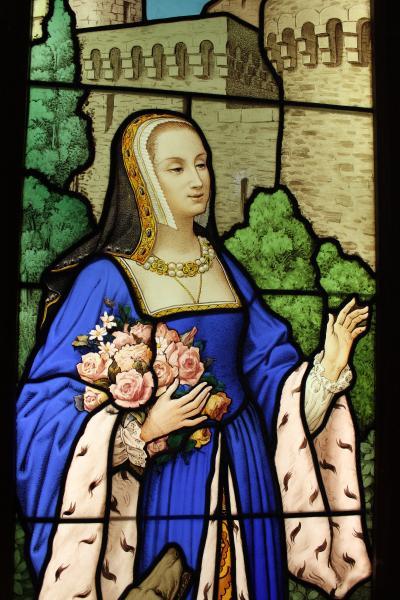 Anne de Bretagne sur un vitrail d'une église de Fougères