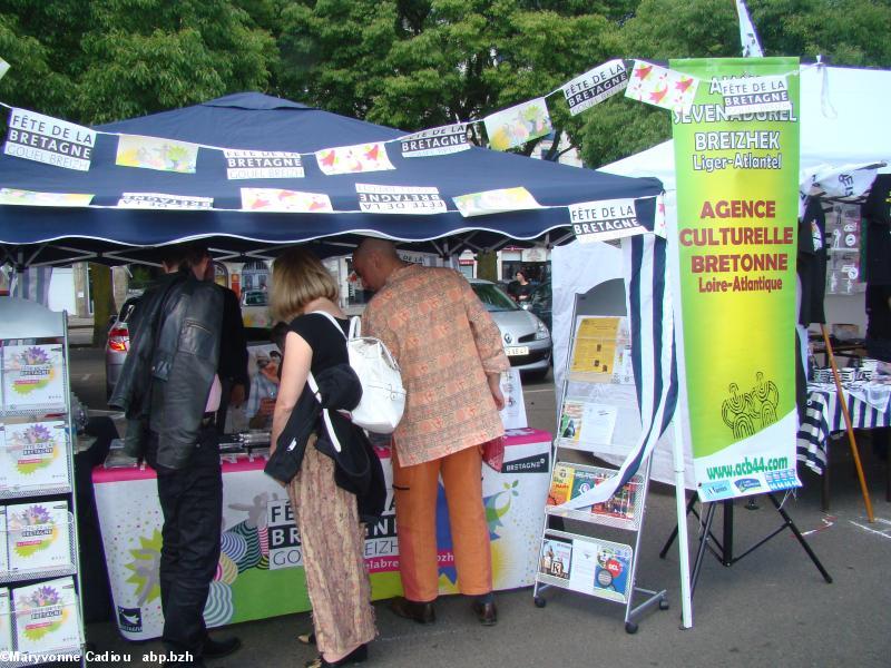 Au stand de l'ACB. Tablée bretonne Nantes 2016.