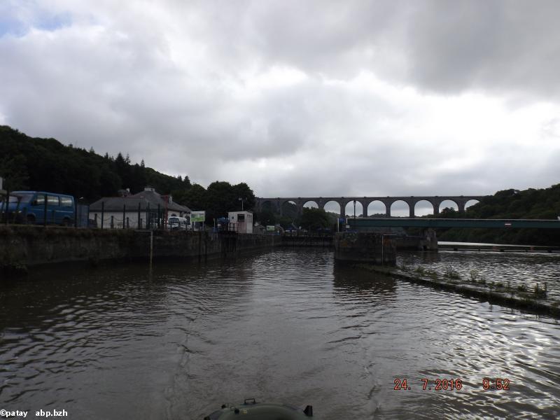 Ecluse de Guily Glaz et Viaduc de Port Launay