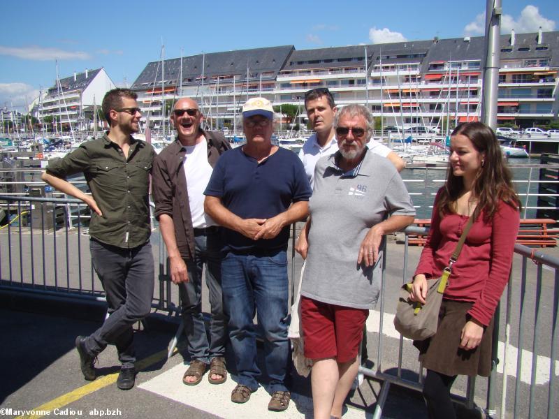 11-Gilles Servat et ses musiciens après la balance.