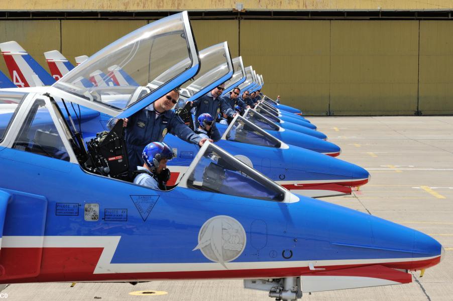 vue avion patrouille france