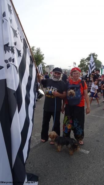 Breizh Manif 2016.«Oui, ils ont fait tout le parcours avec nous. Nos chiens sont pour la réunification de la Bretagne !» (Autorisation de publier).