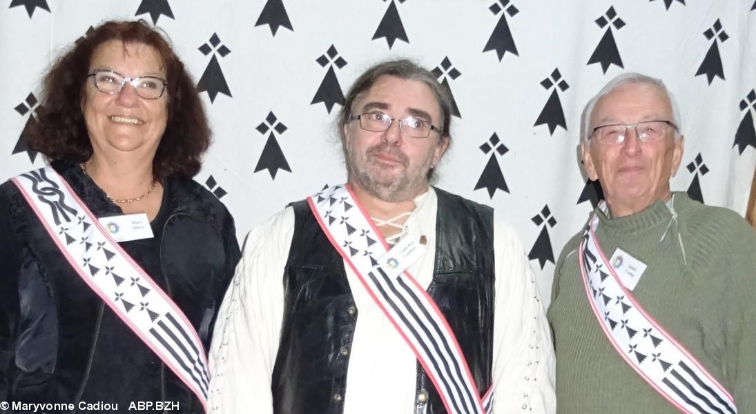 2- Le Triangle des présidents. Mary Olivo et André Corlay entourent le président Yann-Kez Gaultier.