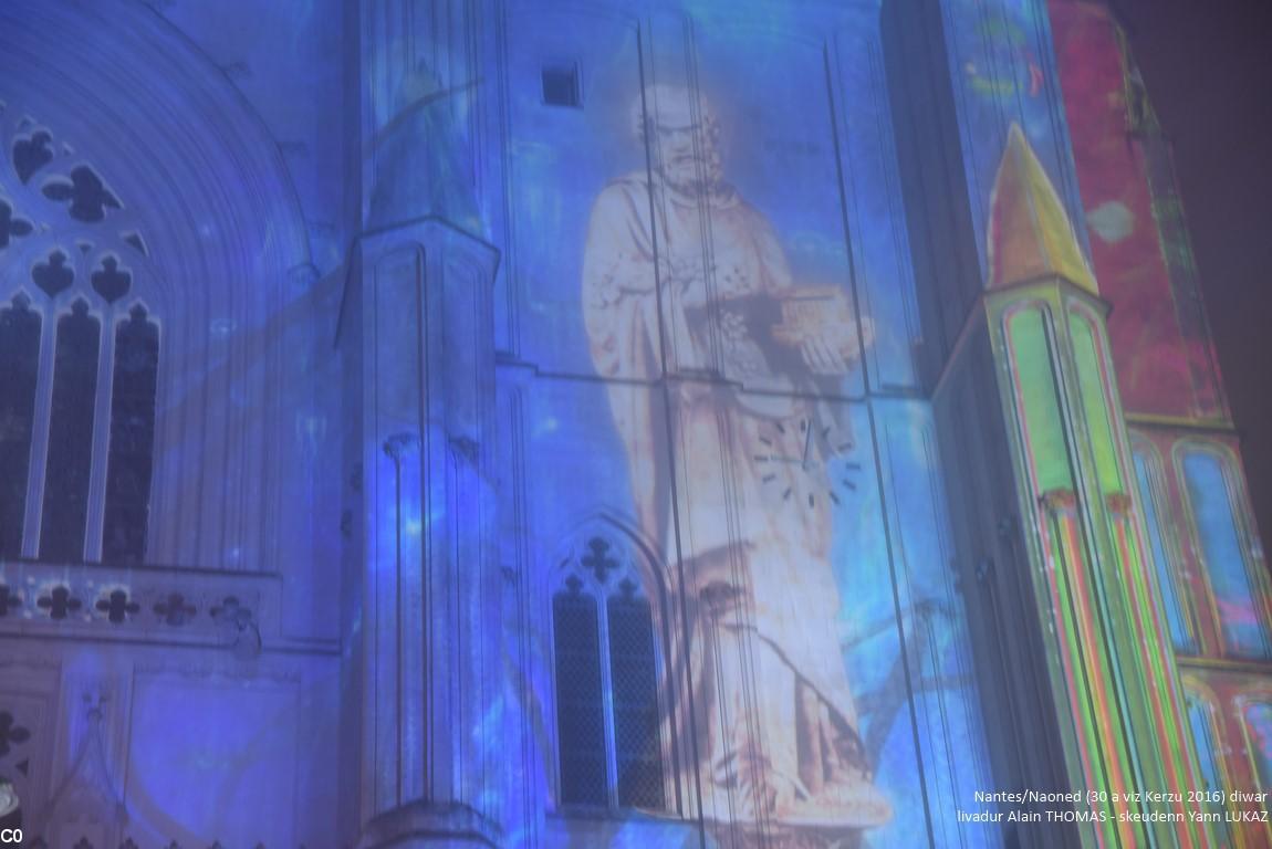 Naoned / Nantes, Noel / Nedeleg 2016, façade cathédrale illuminée d'après peintre nantais  Alain Thomas