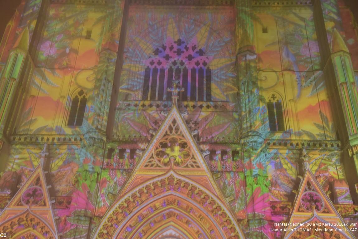 Naoned / Nantes, Noel / Nedeleg 2016, façade cathédrale illuminée d'après peintre nantais  Alain Thomas (thématique Arche de Noê)