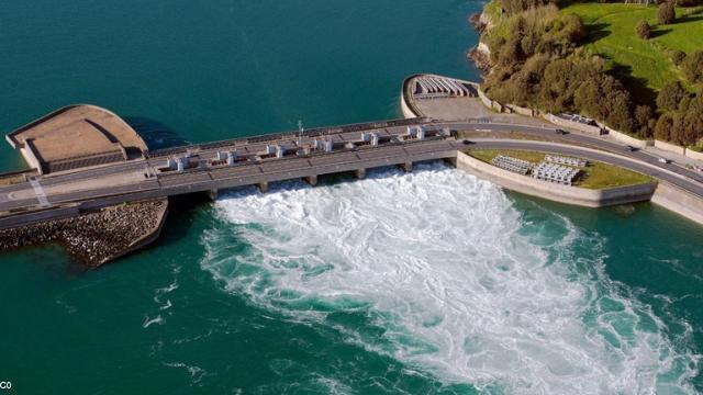 Barrage et usine marémotrice de la Rance