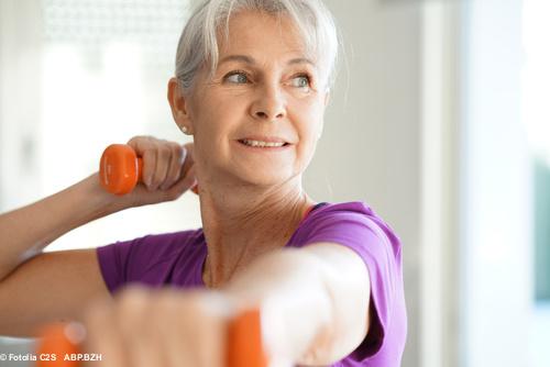 L'activité physique (et non le sport !), quand elle est adaptée et régulière, éloigne de nombreuses maladies : cancers, AVC, diabète, hypertension, Azheimer, etc. Pour s'y remettre en douceur mais sur le long terme : le programme BOUGE COACHING, conçu par des médécins.