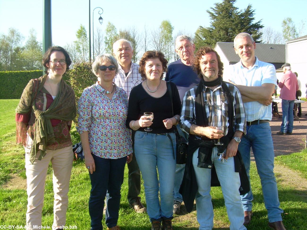 Poètes bretons au 32ème Printemps de Durcet :
Jean-Albert Guénégan, Jean-Pierre Boulic, Olivier Cousin
Lydia Padellec, Chantal Couliou, Marie-Josée Christien, Guy Allix