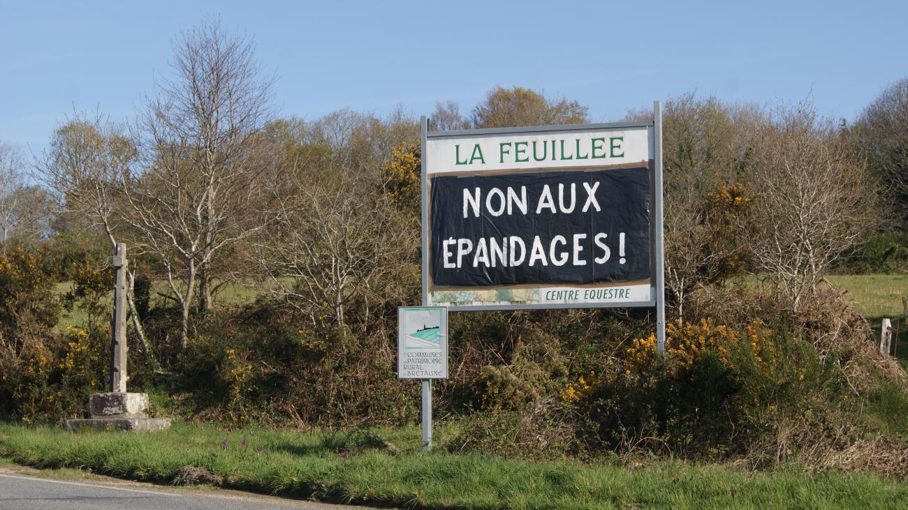 Aux entrées de La feuillée / Ar Fouilhez