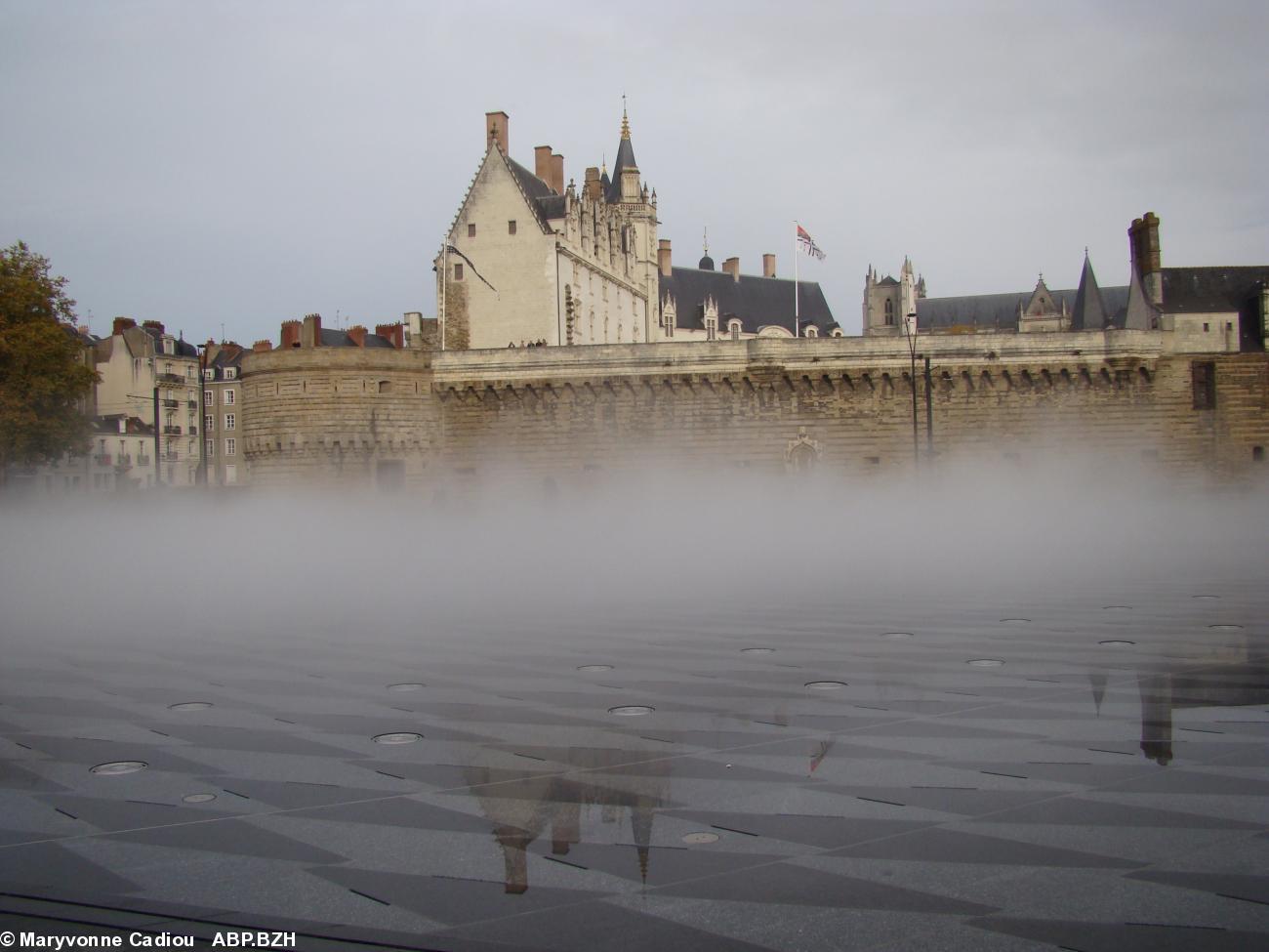 Le miroir d'eau à Nantes le 24 octobre 2015.