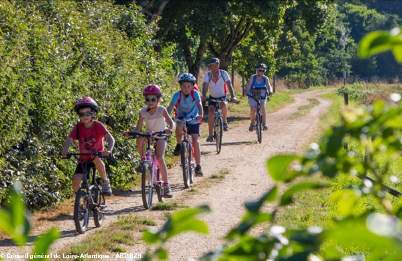 Photo p. 14 du PDF La Loire-Atlantique à vélo.