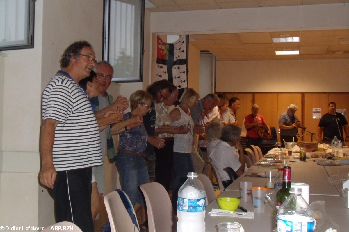 Bretagne en Marche 2017. En Bretagne, avez-vous déjà vu une soriée sans une petite danse ?