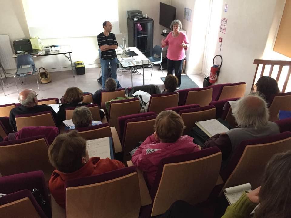 Une journée de formation, ici menée par le président de Roz Glas, et Chantal Cusnier