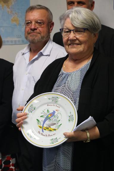 Remise du prix Hervé Le Menn à Monique Le Boulch de radio Bro Gwened