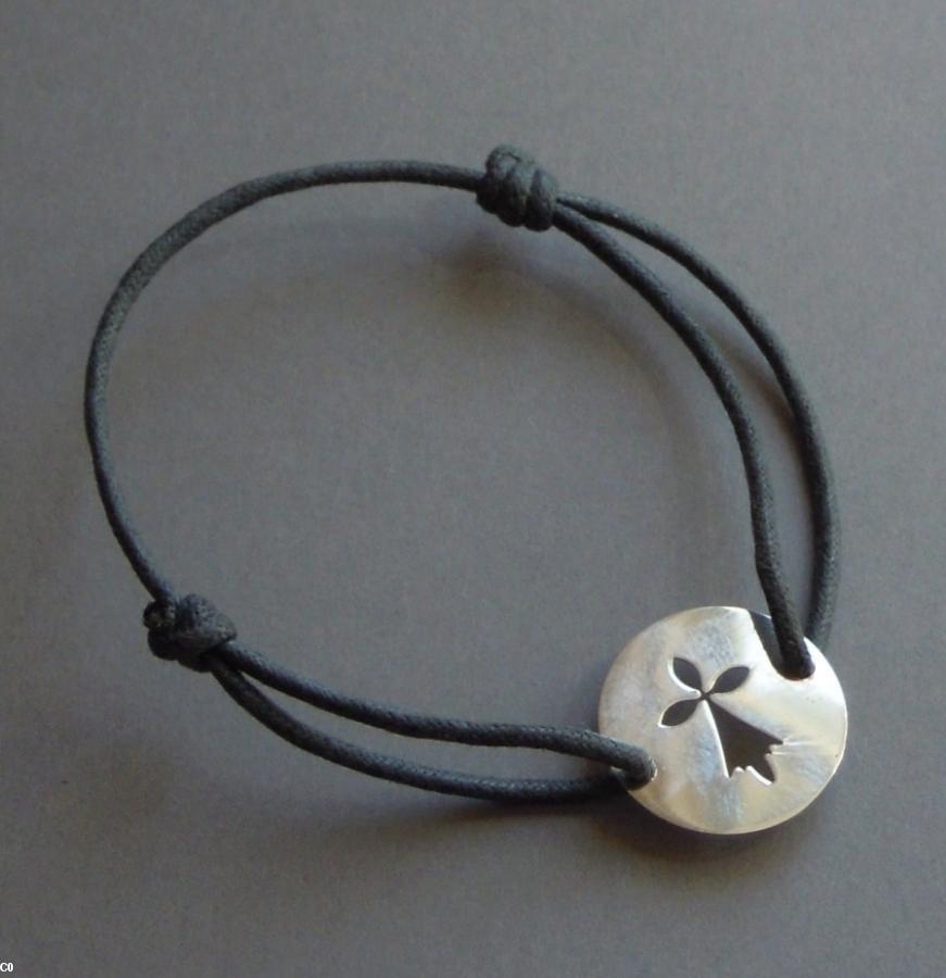 A bracelet in solid silver with a breton ermine