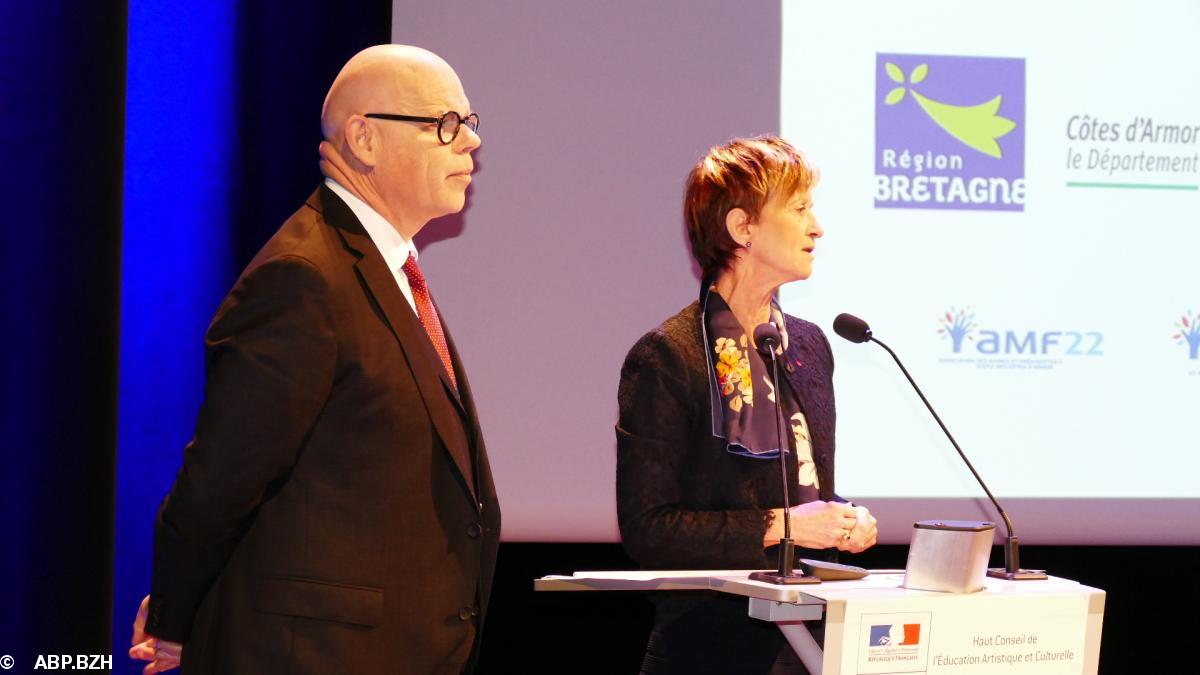 Michel Roussel, directeur de la Drac Bretagne et armande Le Pellec-Muller, recteur de l'Académie de Rennes, Chancelier des universités.