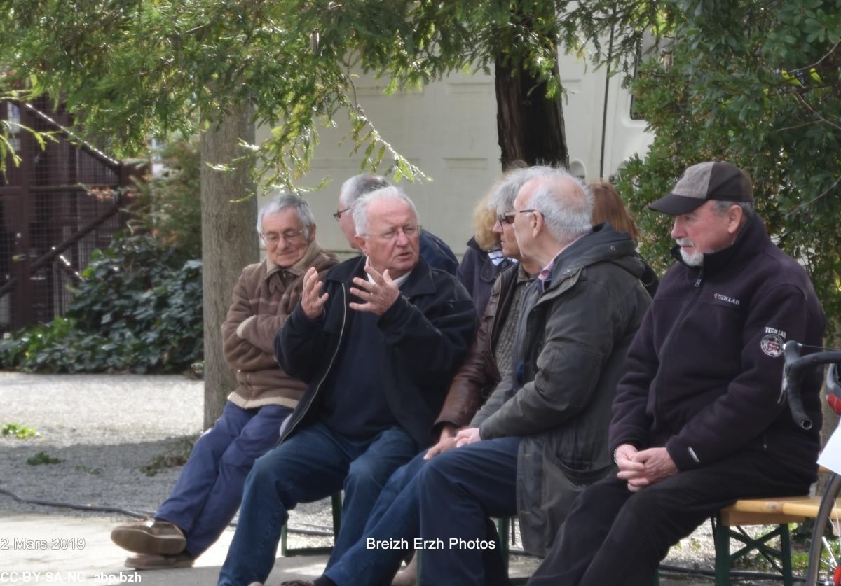 Grand débat 105 000 et après ? organisé par Bretagne Réunie. 2 mars 2019. Ici, Patrick Mareschal, en grande discussion.