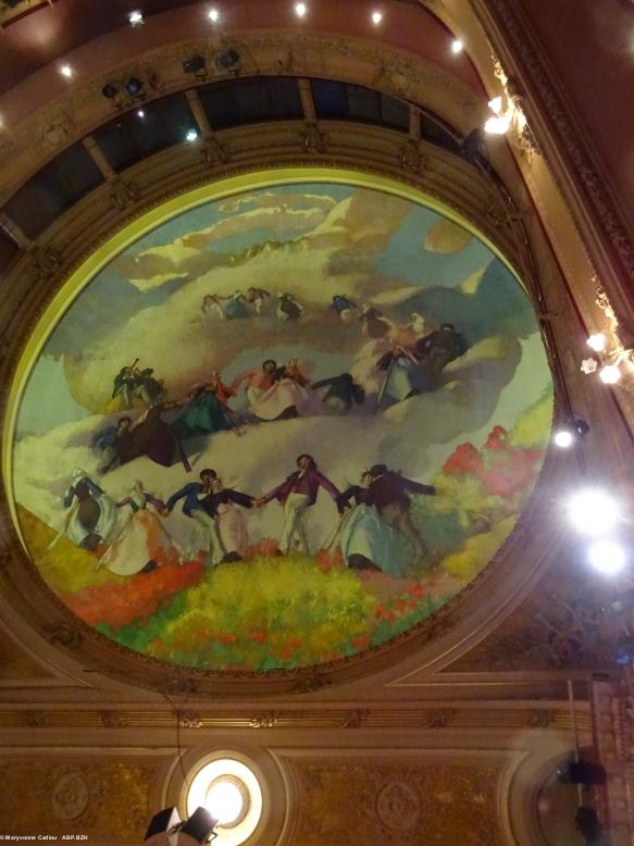 Remise des Colliers de l’Hermine et de la médaille de l’ICB, Opéra de Rennes, octobre 2019. Plafond de l'opéra de Rennes, réalisé par Jean-Julien Lemordant