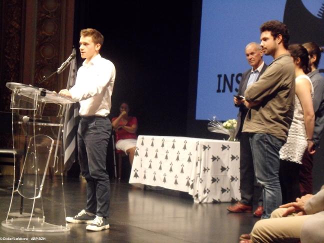 Remise des Colliers de l’Hermine et de la médaille de l’ICB, Opéra de Rennes, octobre 2019. Les jeunes de bak e brezhoneg