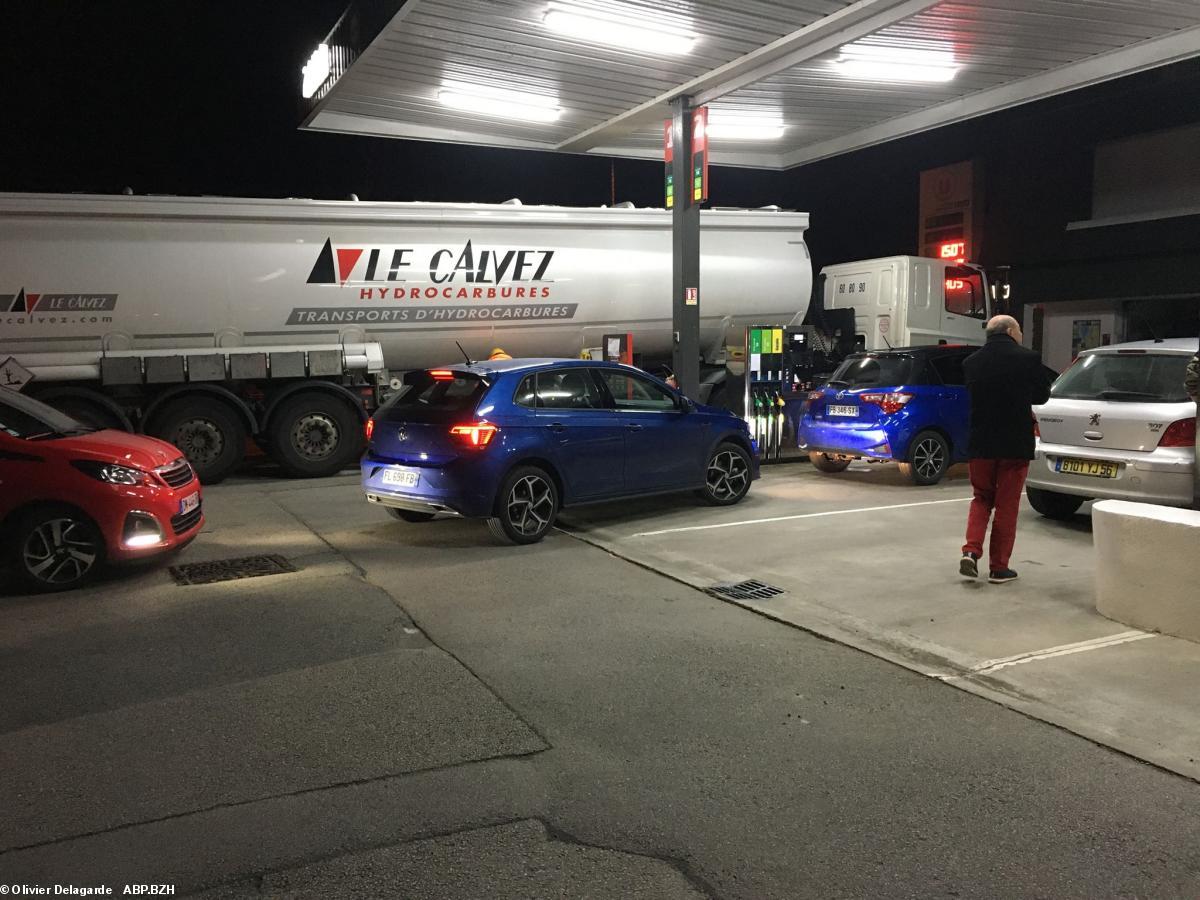 36.000 litres de carburant ont été livrés à la station-service Super U de Quiberon ce lundi soir