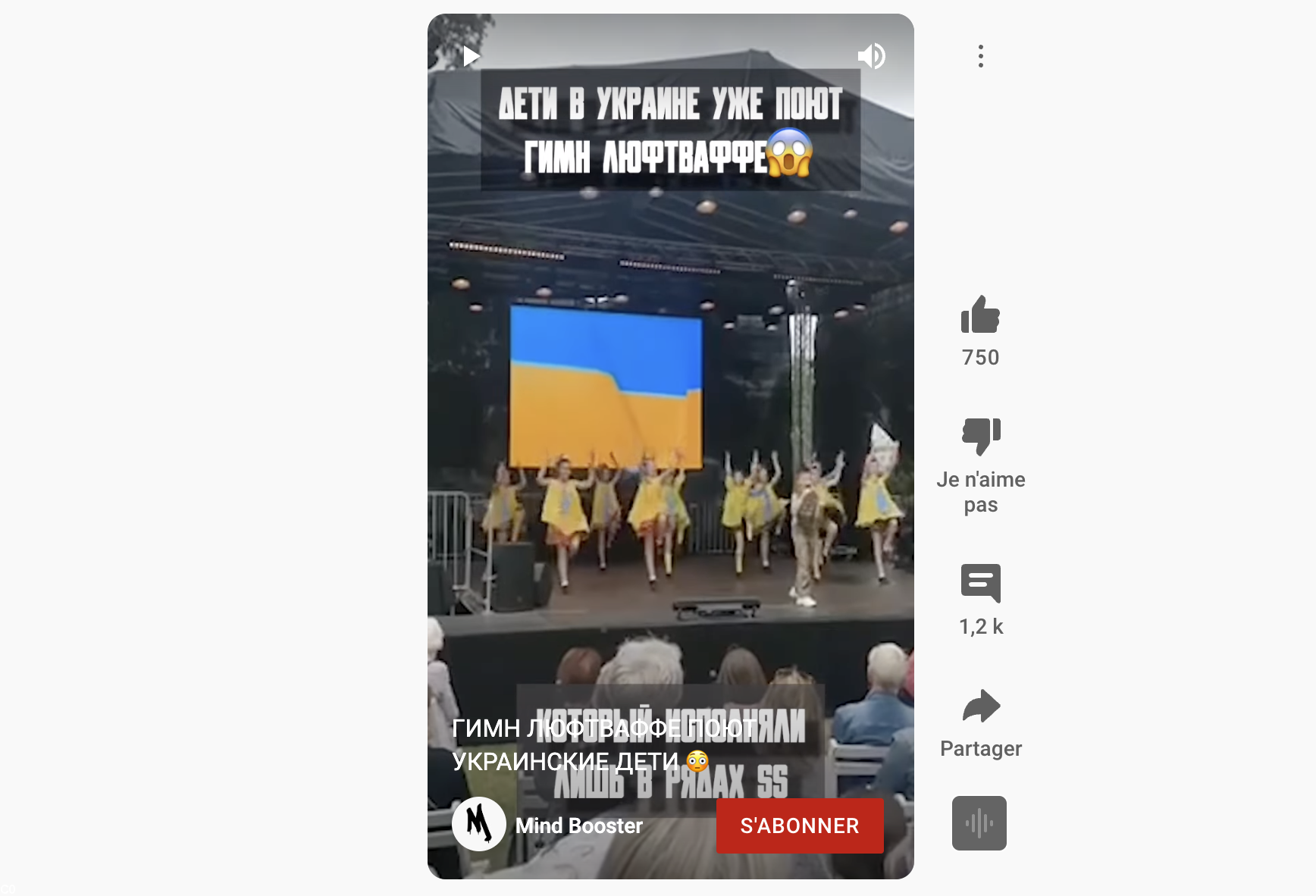 Un adolescent ukrainien, accompagné de danseuses toutes aussi jeunes que lui, chante la version hollandaise  de Son ar chistr: une adaptation de la version populaire d'Alan Stivell par le groupe BOTS, les deux derniers couplets en ukrainien qui parlent de se battre tous ensemble pour la liberté ont été supprimés lors du montage. Le texte russe en blanc dit : 