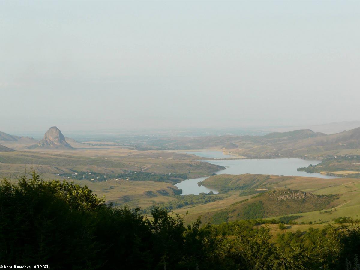 Meneziou Armenia nepell eus an talbenn