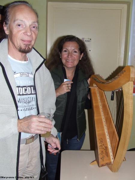 Alan Stivell et Gabrielle.